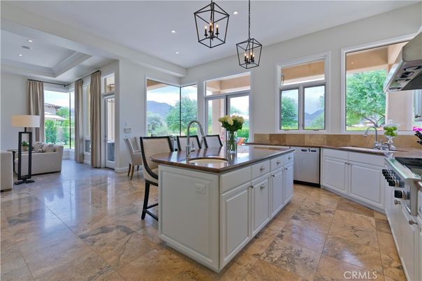 Dining room, Interior, Kitchen, Pendant Lights, Recessed Lighting, Stainless Steel Appliances