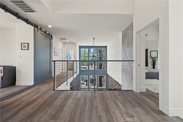 Interior, Pendant Lights, Recessed Lighting, Wood Texture Flooring