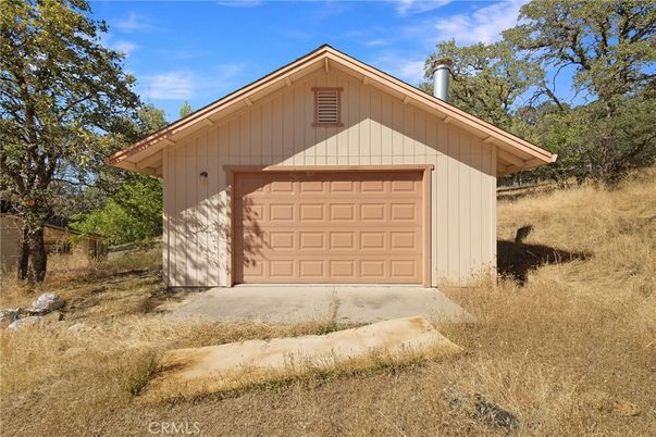 Detached Garage, Exterior