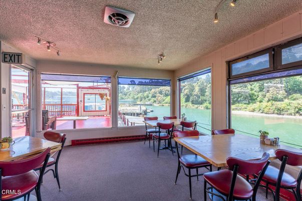 Dining room, Interior, Sun Room, Water