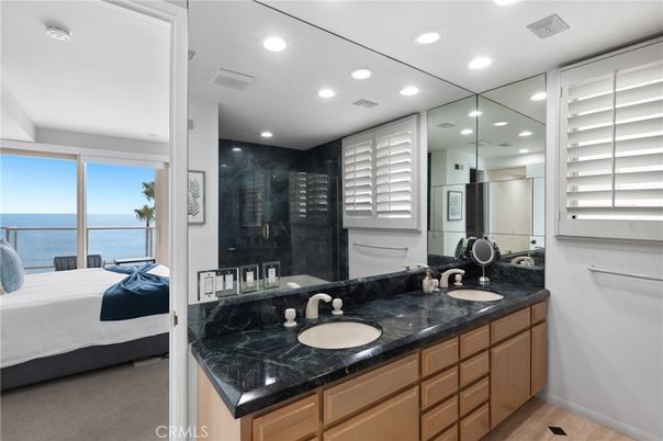 Bathroom, Bedroom, Dual Sink Vanities, Interior, Recessed Lighting, Water