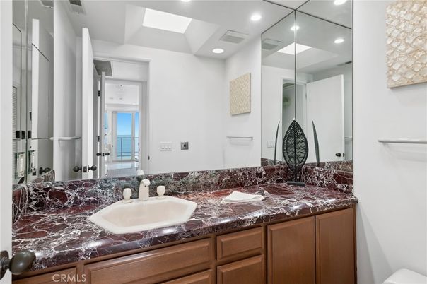 Bathroom, Interior, Recessed Lighting, Water
