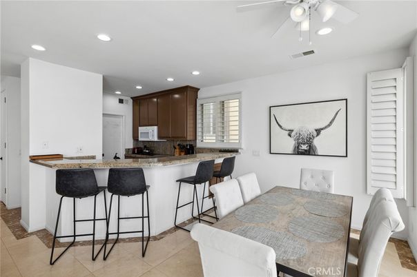 Dining room, Interior, Kitchen, Recessed Lighting