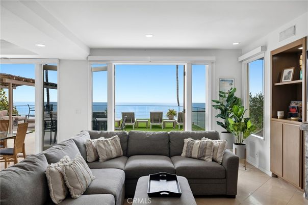 Interior, Living room, Recessed Lighting, Water