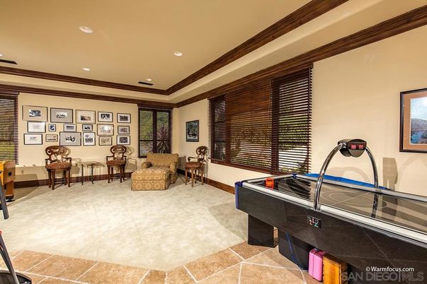 Billiard Table, Game Room, Interior, Recessed Lighting