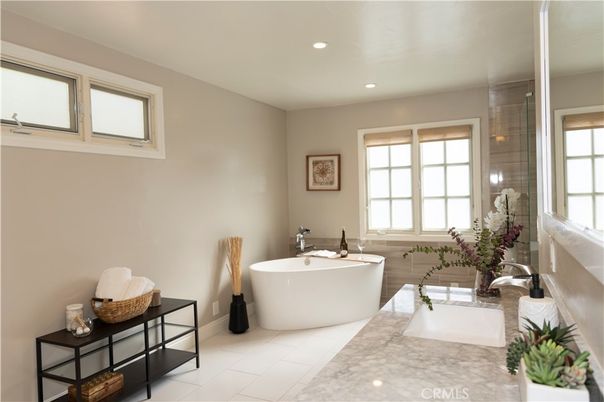 Bathroom, Free Standing Baths, Glass Shower, Interior, Recessed Lighting