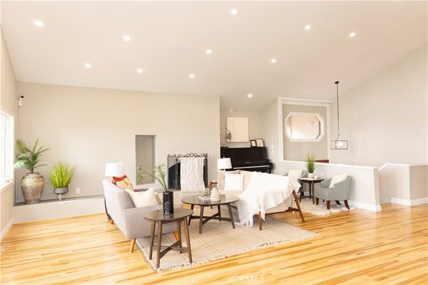 Dining room, Interior, Living room, Pendant Lights, Piano, Recessed Lighting, Wood Texture Flooring