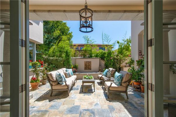 Exterior, Pendant Lights