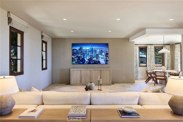 Dining room, Interior, Living room, Pendant Lights, Recessed Lighting