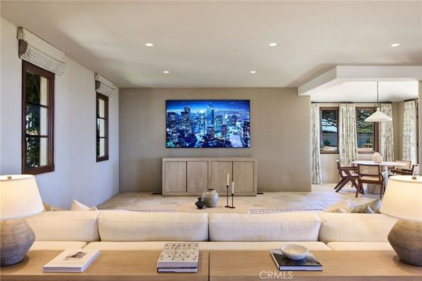 Dining room, Interior, Living room, Pendant Lights, Recessed Lighting