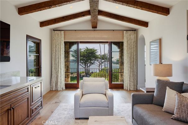 Interior, Living room, Recessed Lighting, Wooden Beams, Wood Texture Flooring