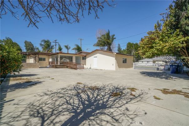 Backyard, Detached Garage, Exterior
