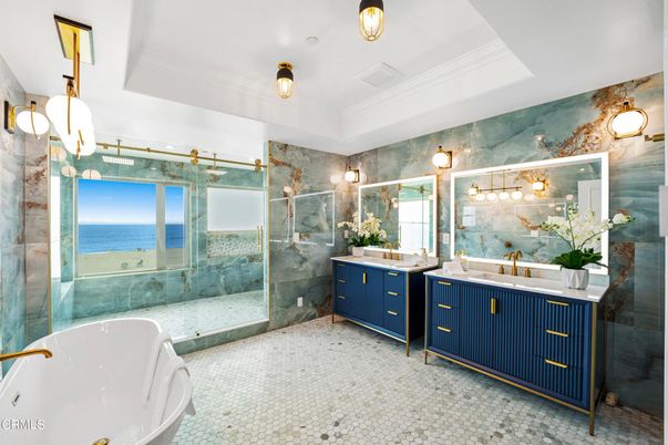 Bathroom, Dual Sink Vanities, Free Standing Baths, Glass Shower, Interior, Water