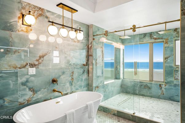 Bathroom, Free Standing Baths, Glass Shower, Interior, Water
