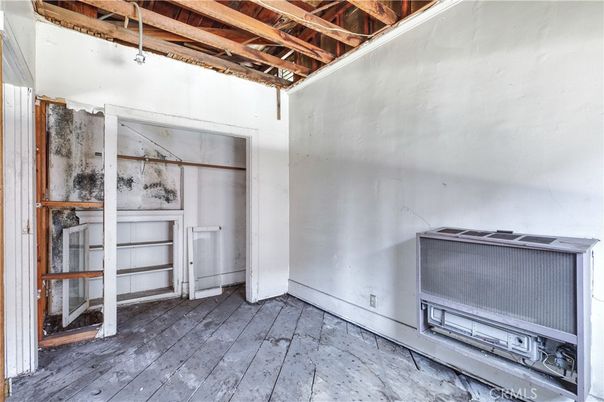 Empty room, Interior, Wooden Beams, Wood Texture Flooring