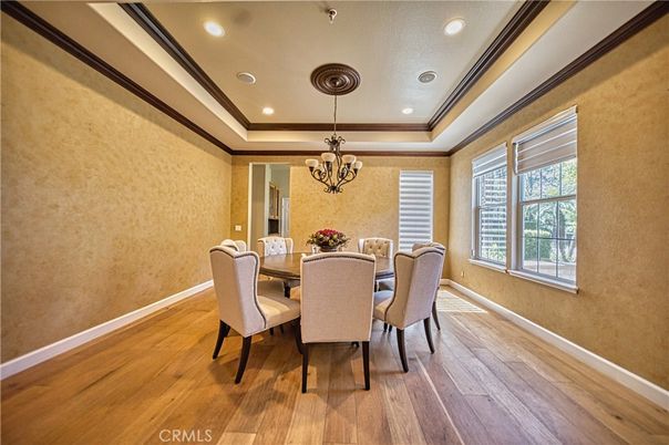 Chandelier, Dining room, Interior, Recessed Lighting, Wood Texture Flooring