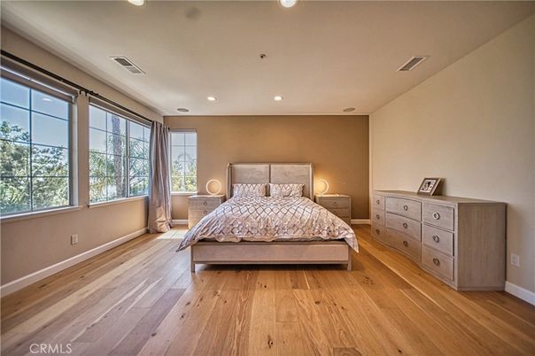 Bedroom, Interior, Recessed Lighting, Wood Texture Flooring