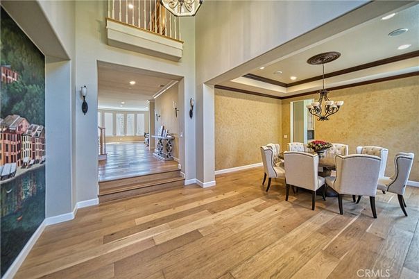 Chandelier, Dining room, Interior, Recessed Lighting, Wood Texture Flooring