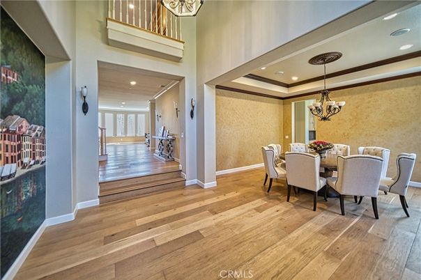 Chandelier, Dining room, Interior, Recessed Lighting, Wood Texture Flooring