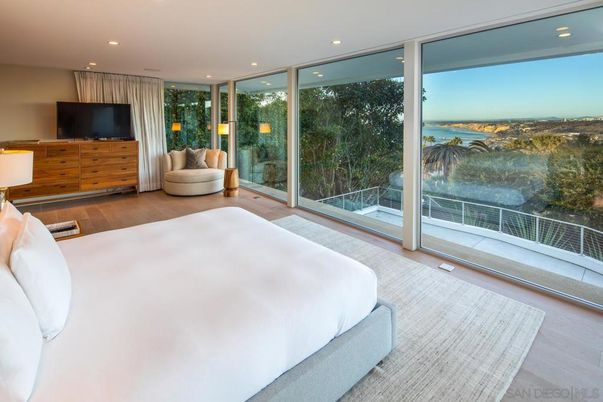 Bedroom, Interior, Recessed Lighting, Water, Wood Texture Flooring