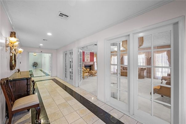 Interior, Recessed Lighting