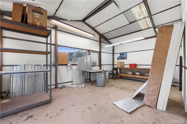 Garage, Interior