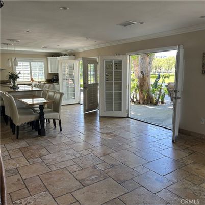 Dining room, Interior, Pendant Lights, Recessed Lighting