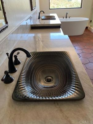 Bathroom, Free Standing Baths, Interior