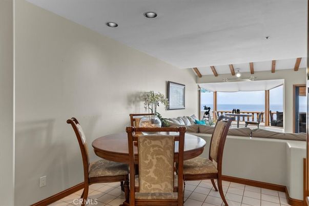Dining room, Interior, Living room, Recessed Lighting, Water