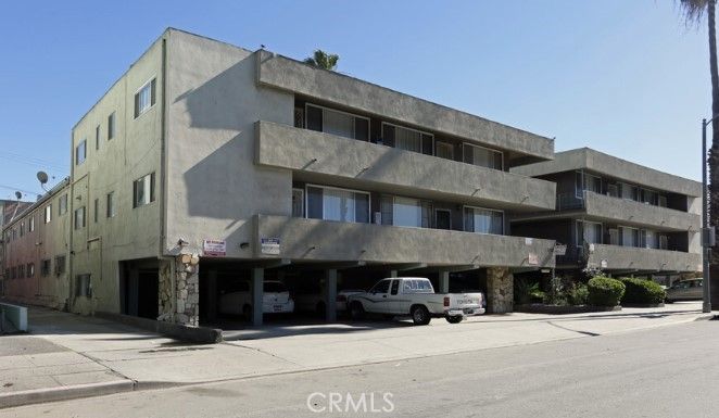 Exterior, Facade, Condo Building