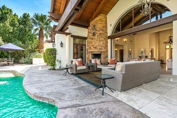 Exterior, Fireplace, Pool