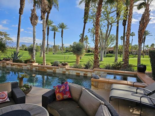 Exterior, Pool, Water