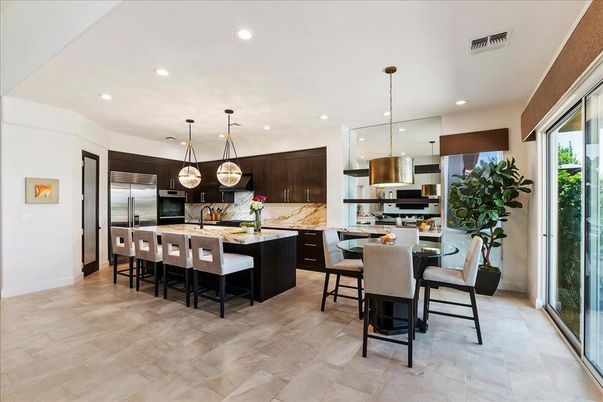 Dining room, Interior, Kitchen, Pendant Lights, Recessed Lighting, Stainless Steel Appliances