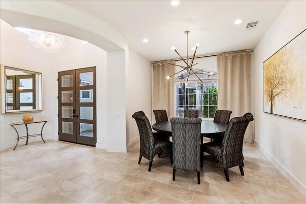 Dining room, Interior, Pendant Lights, Recessed Lighting