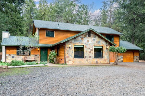 Attached, Exterior, Facade, Log Home