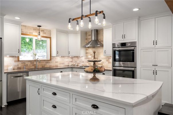 Interior, Kitchen, Pendant Lights, Recessed Lighting, Stainless Steel Appliances