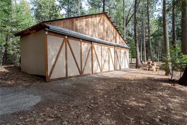 Detached Garage, Exterior