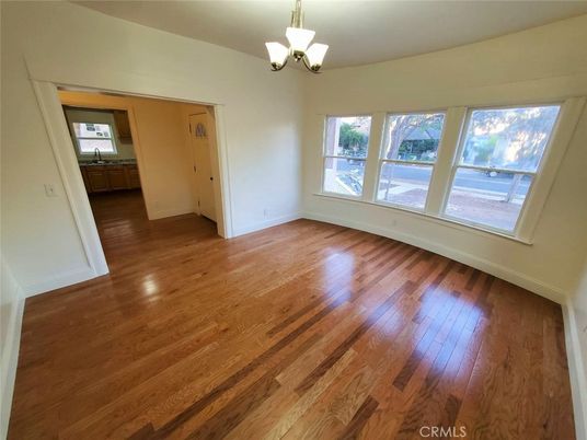Empty room, Interior, Pendant Lights, Wood Texture Flooring