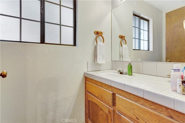 Bathroom, Interior, Tile Countertops