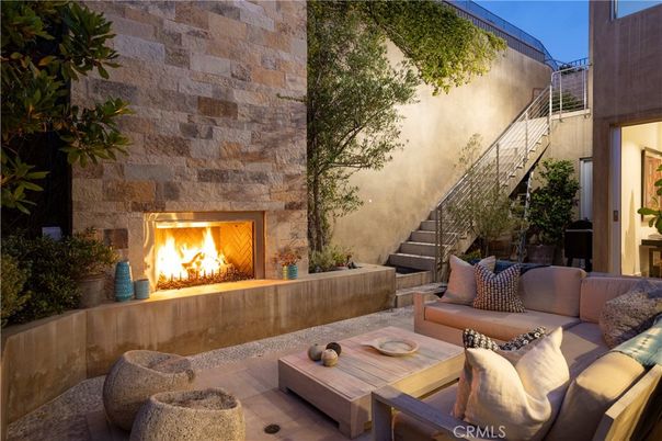 Exterior, Fireplace