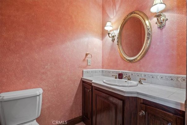 Bathroom, Interior, Tile Countertops