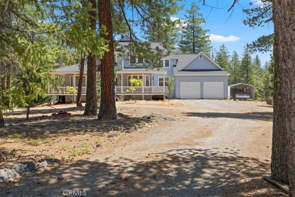 Backyard, Detached Garage, Exterior