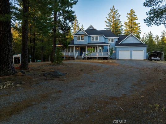 Backyard, Detached Garage, Exterior