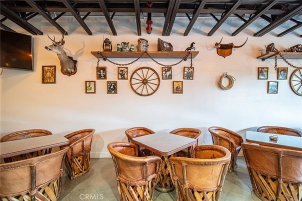 Dining room, Interior
