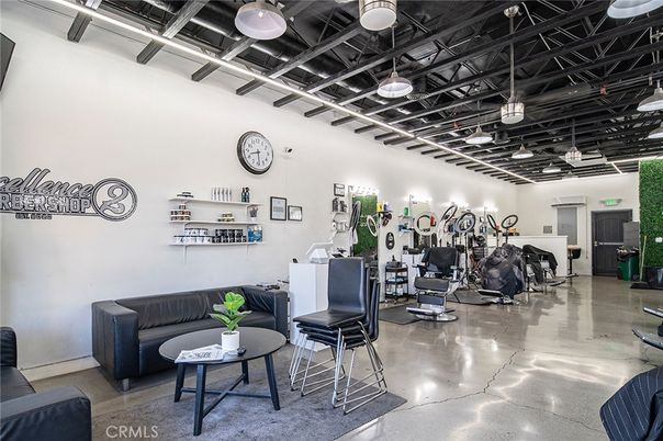 Fitness Equipment, Interior, Living room, Pendant Lights