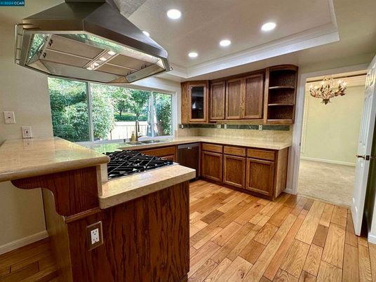 Chandelier, Interior, Kitchen, Recessed Lighting, Wood Texture Flooring