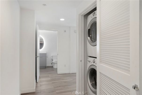 Interior, Recessed Lighting, Utility Closets, Washer, Wood Texture Flooring