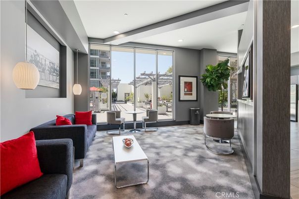 Interior, Living room, Pendant Lights, Recessed Lighting