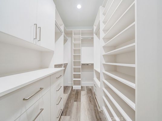 Interior, Recessed Lighting, Walk-in Closets, Wood Texture Flooring