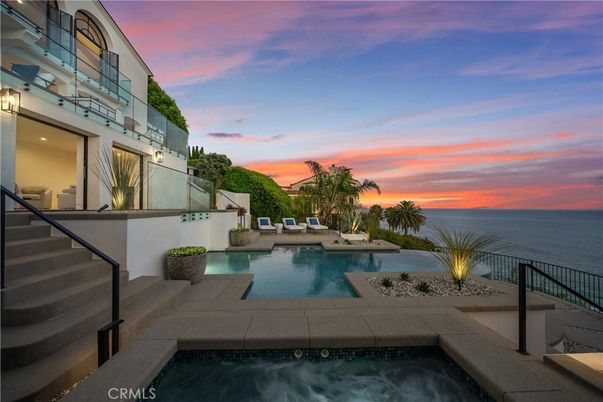 Exterior, Pool, Water